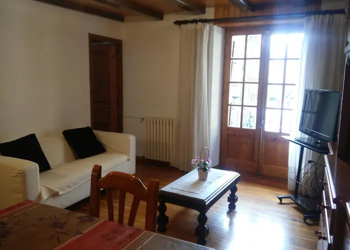 L'oficial * Esterri d'Àneu