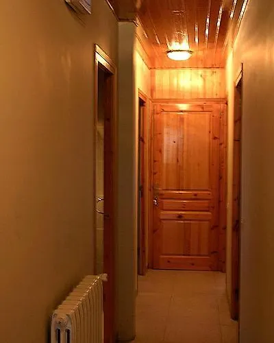 L'oficial Apartment *