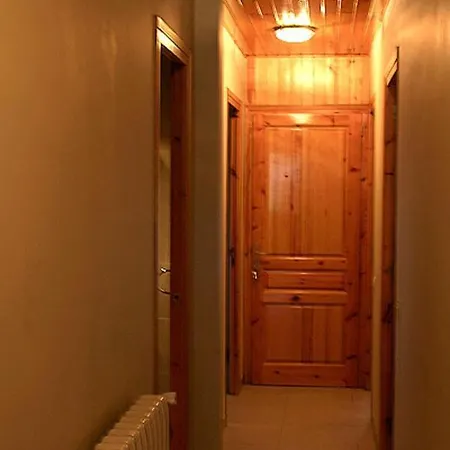 L'oficial Apartment *