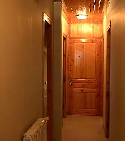 L'oficial Apartment *